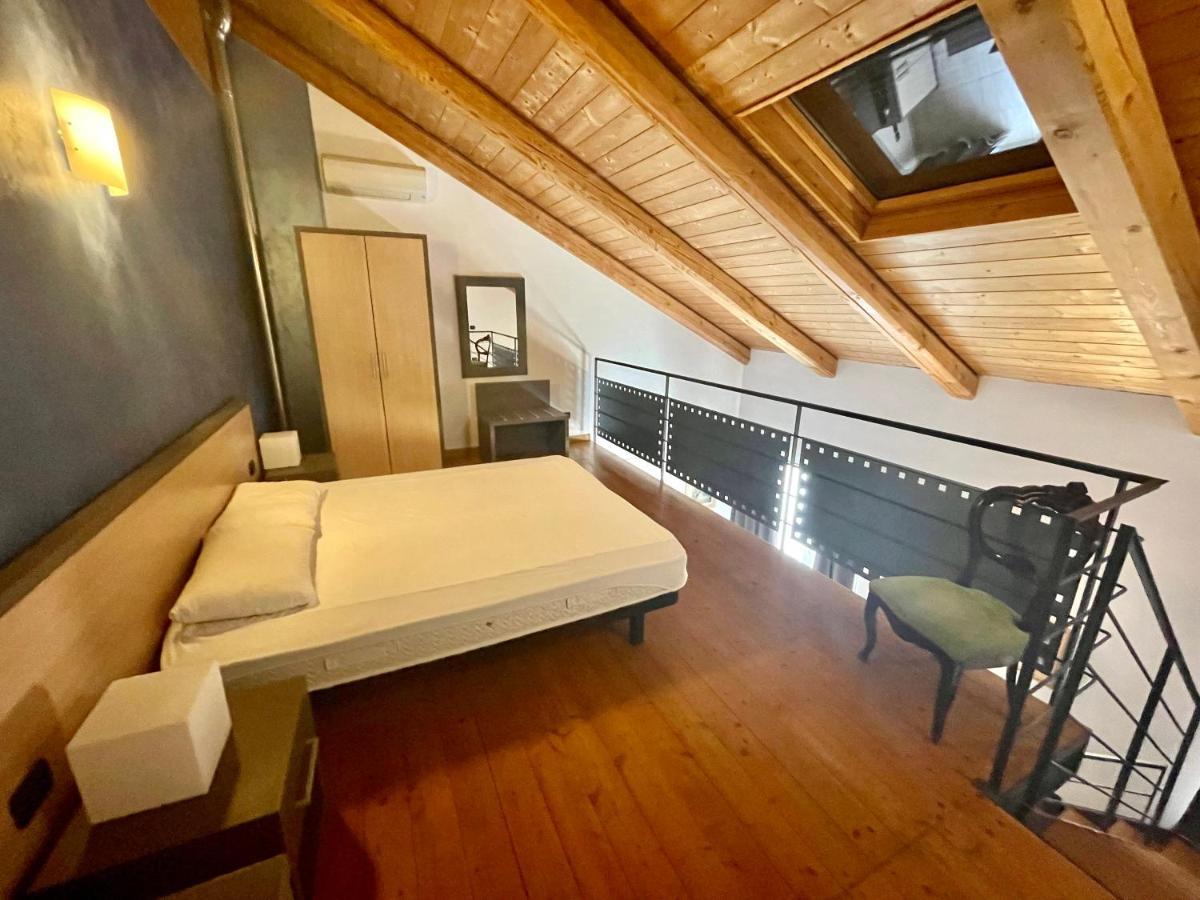 100 Torri Apartment Alba  Exteriér fotografie